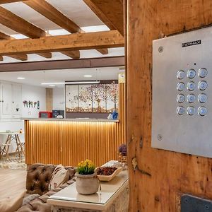 Hostal 977